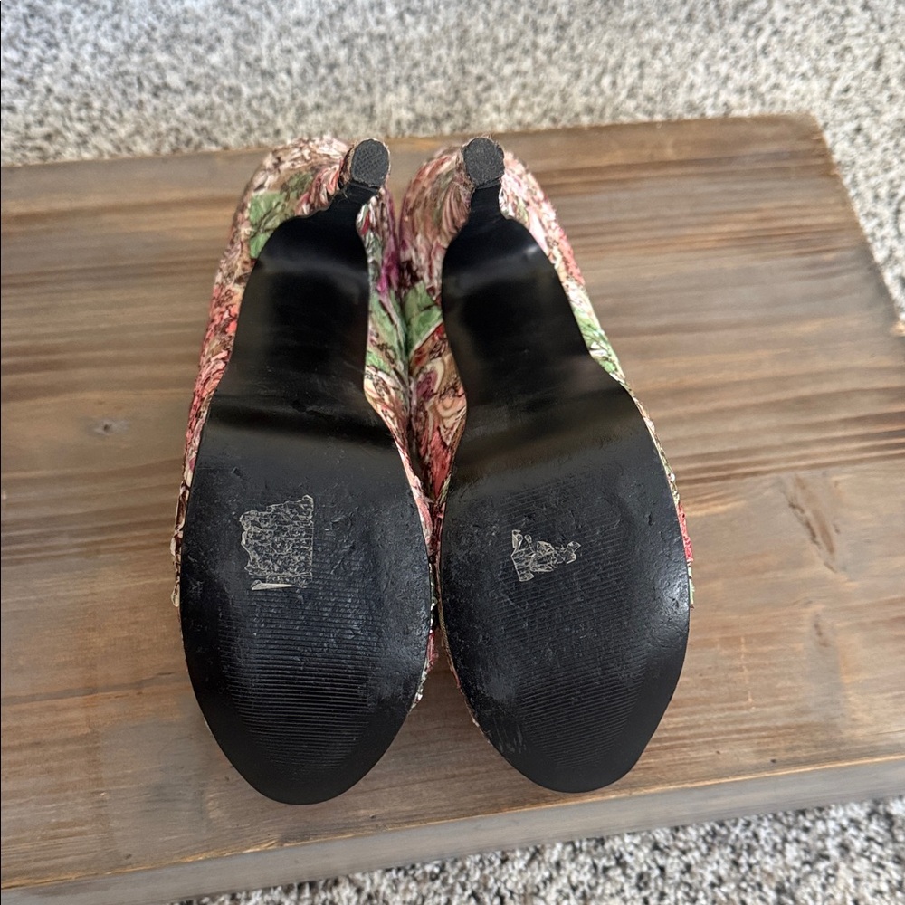 Bordello Floral Platform Stilettos in Pink & Green - Picture 10 of 10